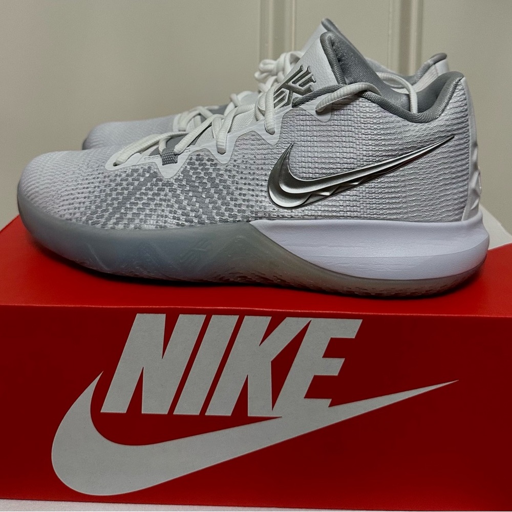 Brand new Nike Basketball Sneakers